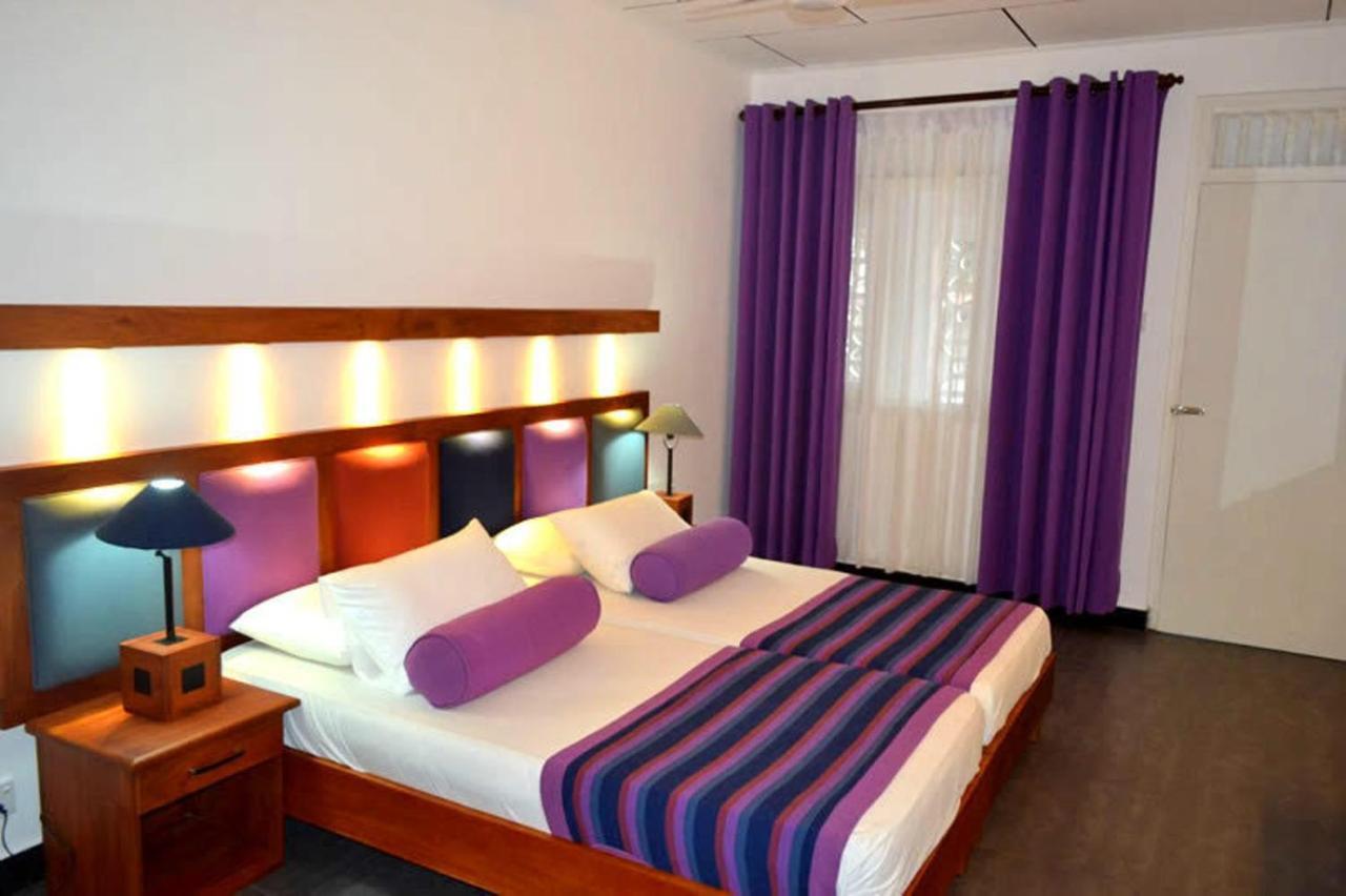 Star Beach Guest House Negombo Exterior foto